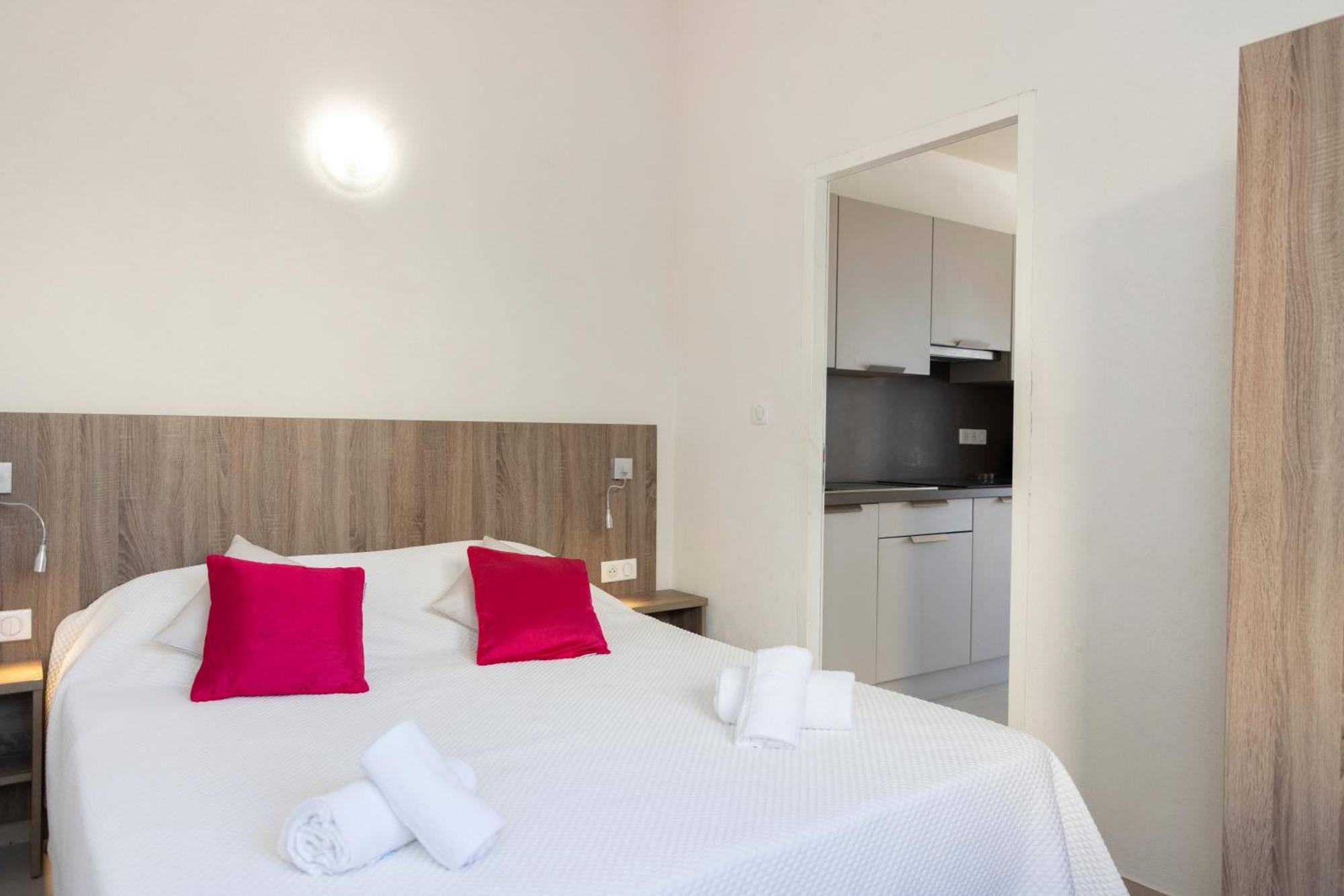 Hotel Et Residence Ta Kladia - Omigna Cargese Bagian luar foto