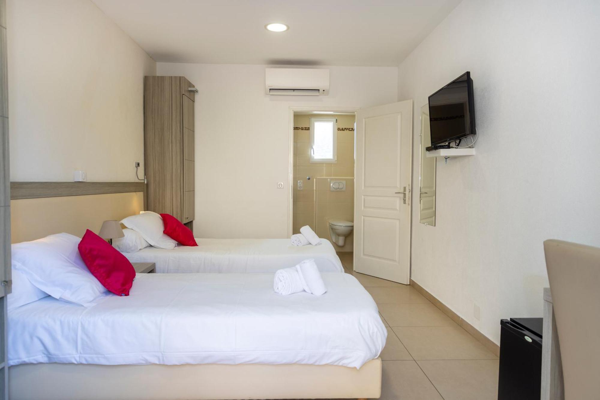 Hotel Et Residence Ta Kladia - Omigna Cargese Bagian luar foto